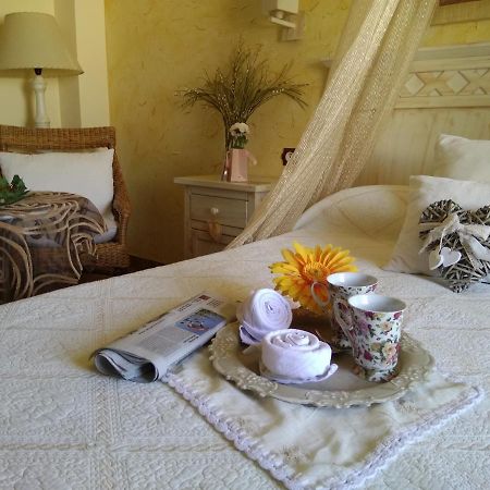 Laurel De La Reina Bed & Breakfast - Boutique La Zubia  Bagian luar foto