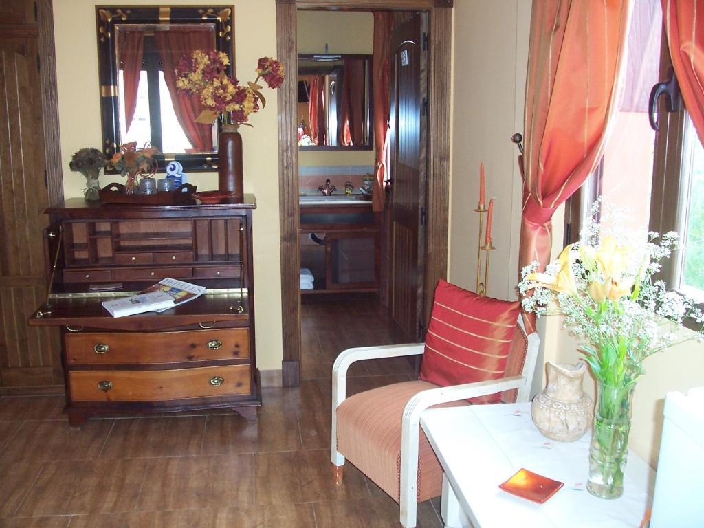 Laurel De La Reina Bed & Breakfast - Boutique La Zubia  Bagian luar foto
