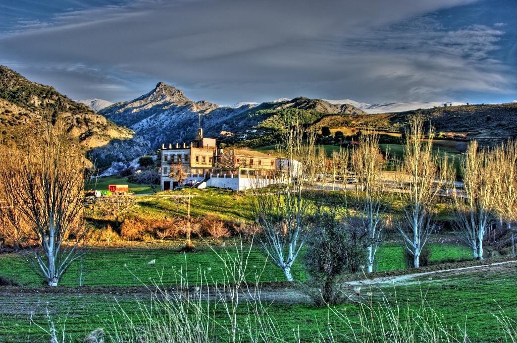 Laurel De La Reina Bed & Breakfast - Boutique La Zubia  Bagian luar foto