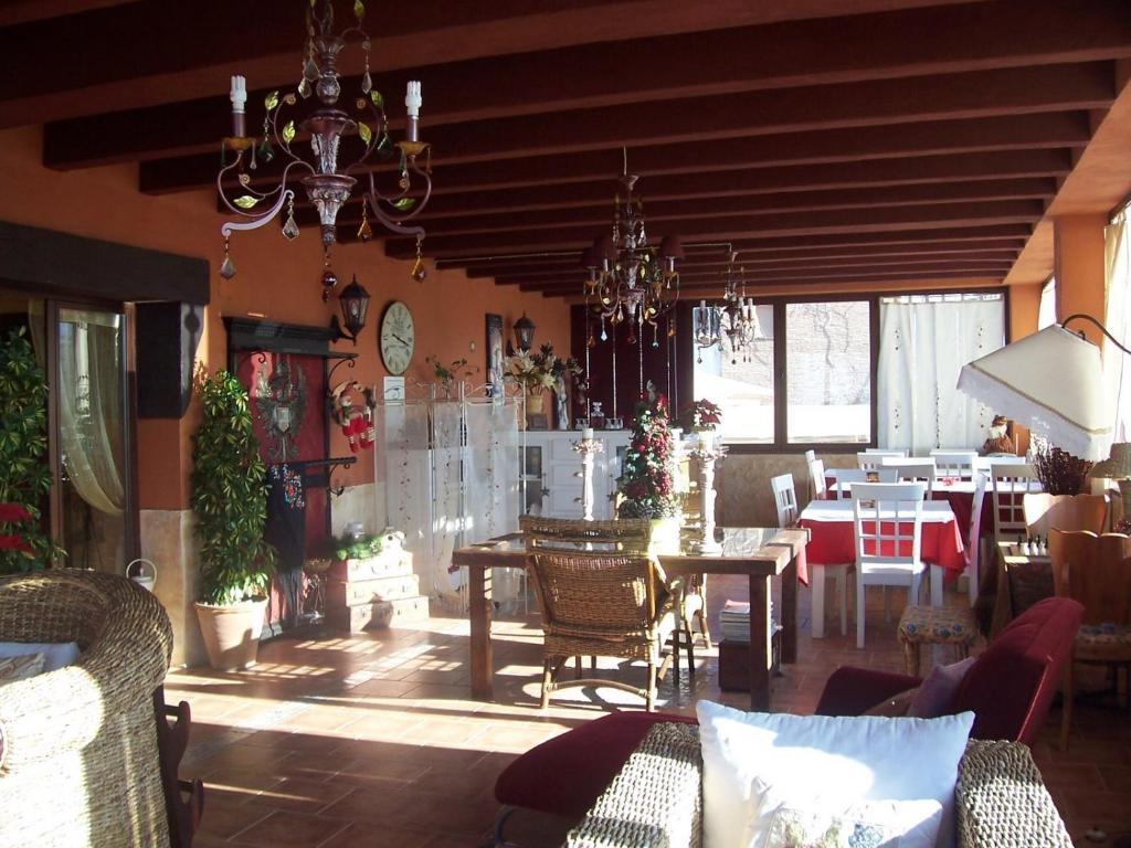 Laurel De La Reina Bed & Breakfast - Boutique La Zubia  Ruang foto