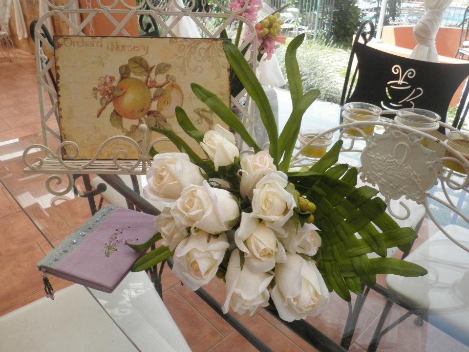 Laurel De La Reina Bed & Breakfast - Boutique La Zubia  Bagian luar foto