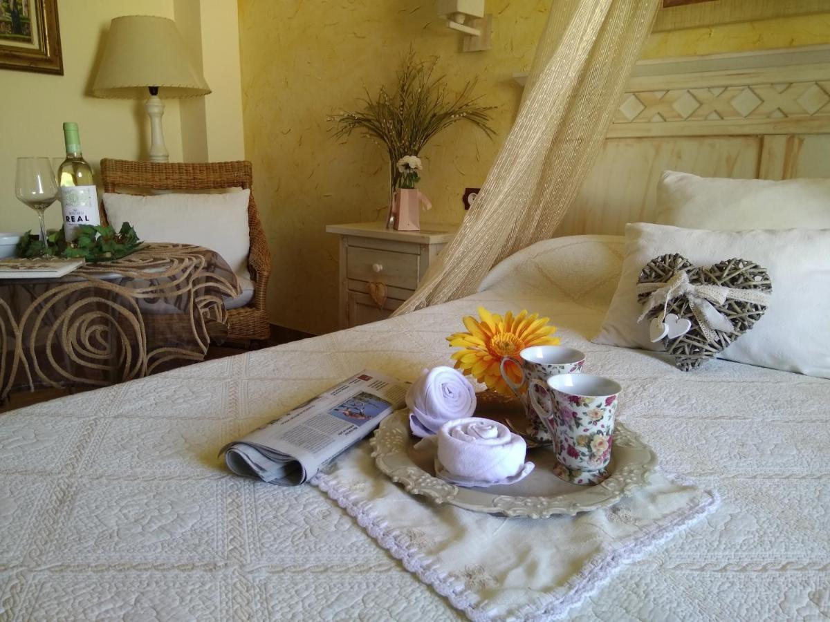 Laurel De La Reina Bed & Breakfast - Boutique La Zubia  Bagian luar foto